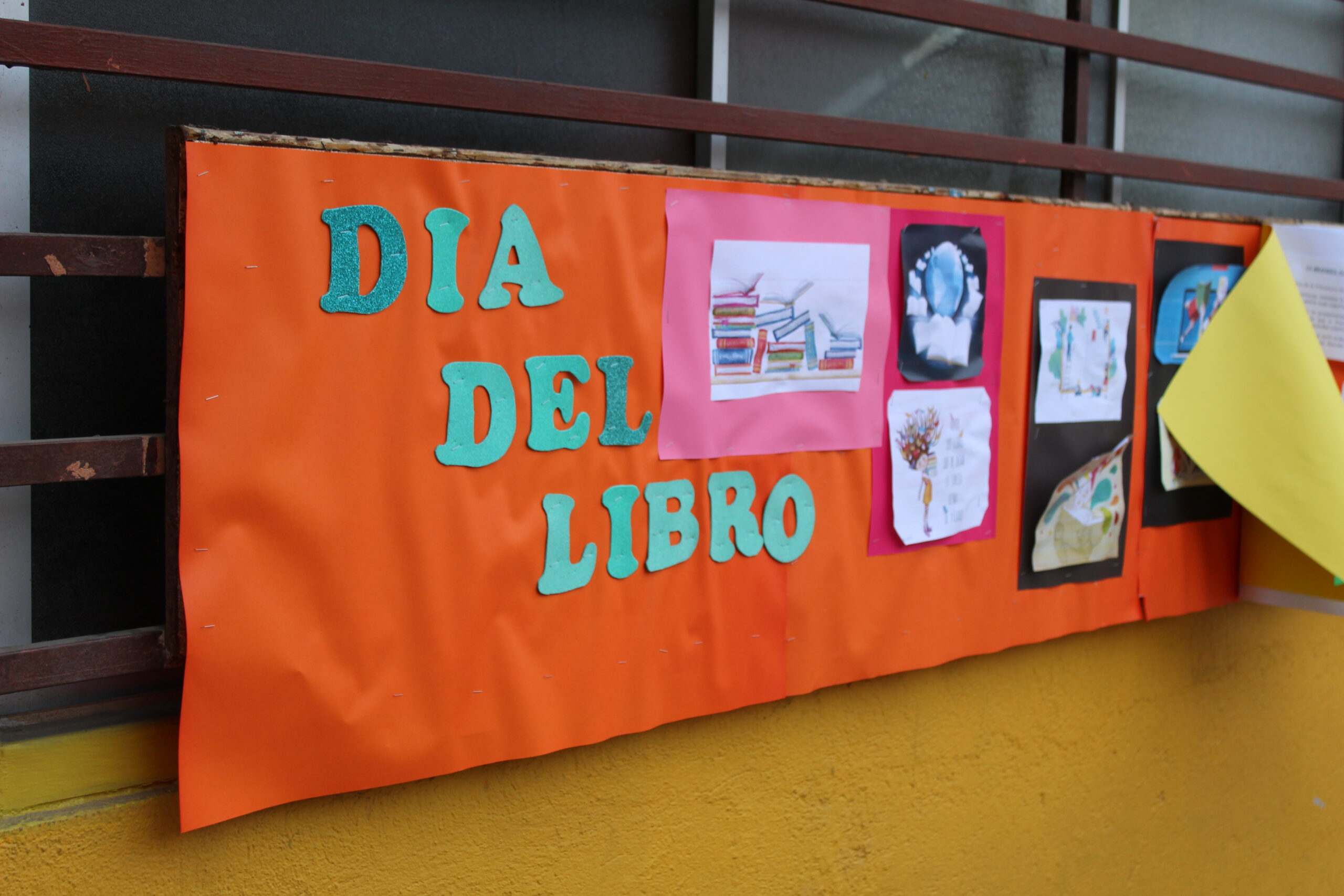 Momento de la vida escolar — Escuela Industrial Particular Lautaro