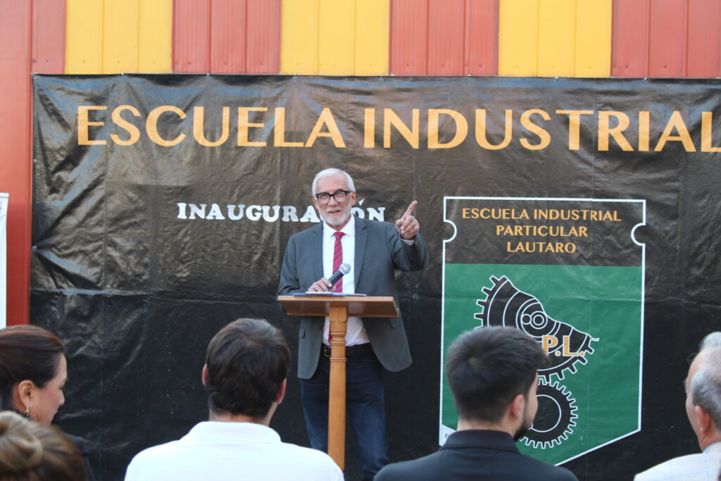 Inauguración Laboratorio de Mecánica Automotriz
